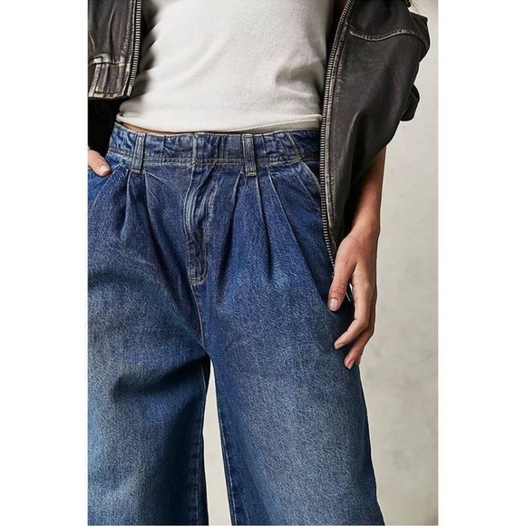 NEW Free People We The Free Equinox Trouser Ritual Blue Wide Leg Denim 26 - Picture 4 of 13